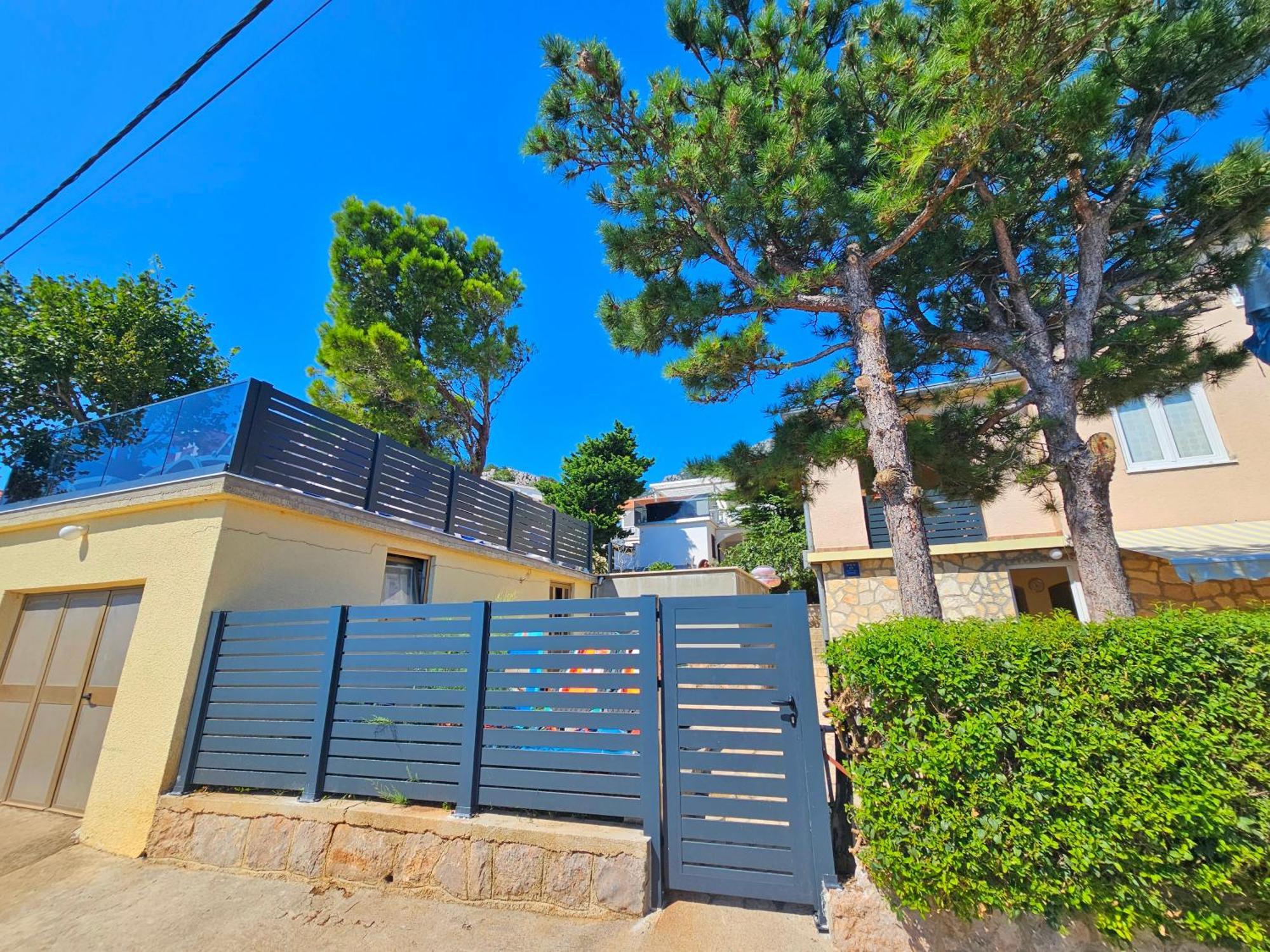 Beachfront House Ivana With Pool - Renovated 2025 Cesarica Εξωτερικό φωτογραφία