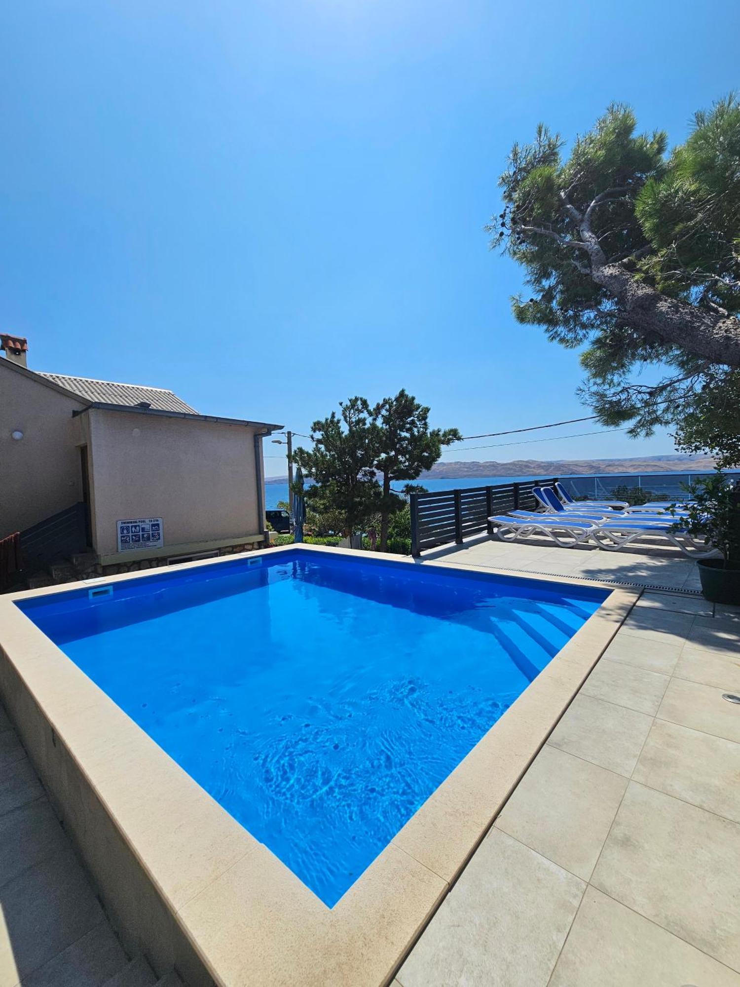 Beachfront House Ivana With Pool - Renovated 2025 Cesarica Εξωτερικό φωτογραφία